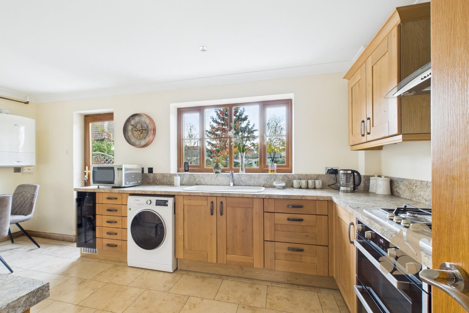 CAM01814G0-PR0040-STILL022 3.jpg